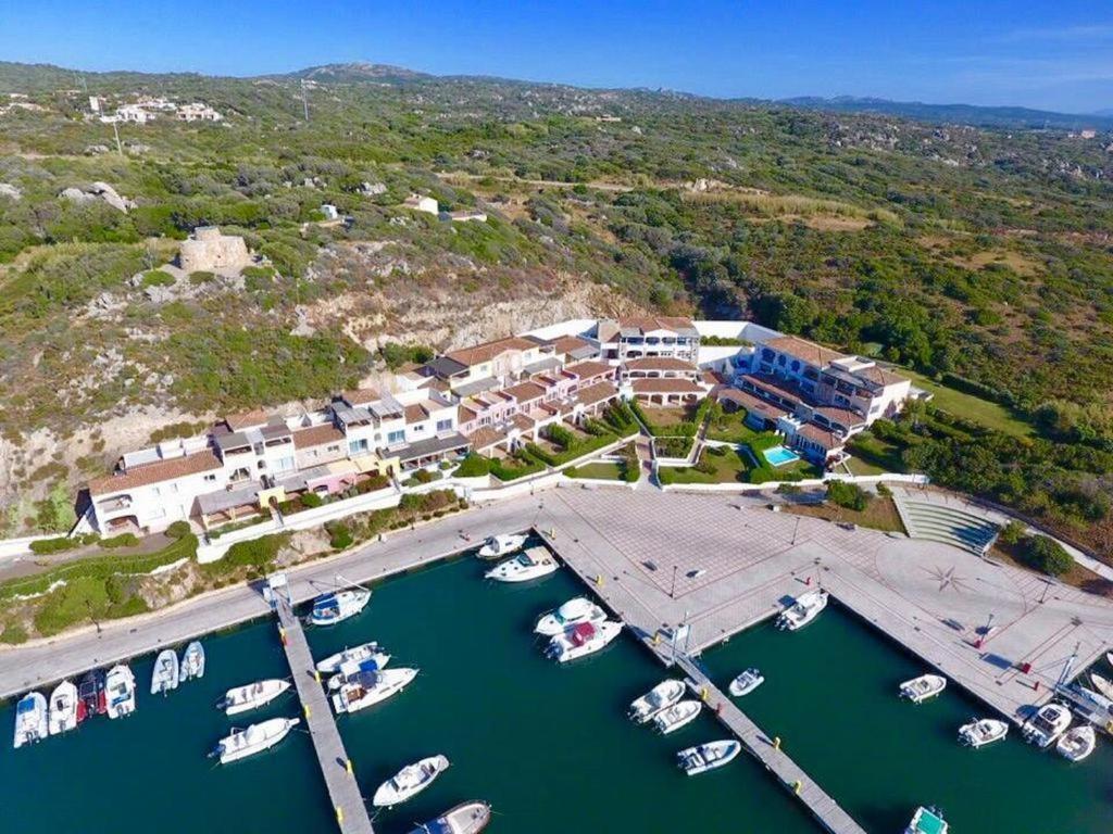 Vigna Marina Apartments Santa Teresa di Gallura Esterno foto