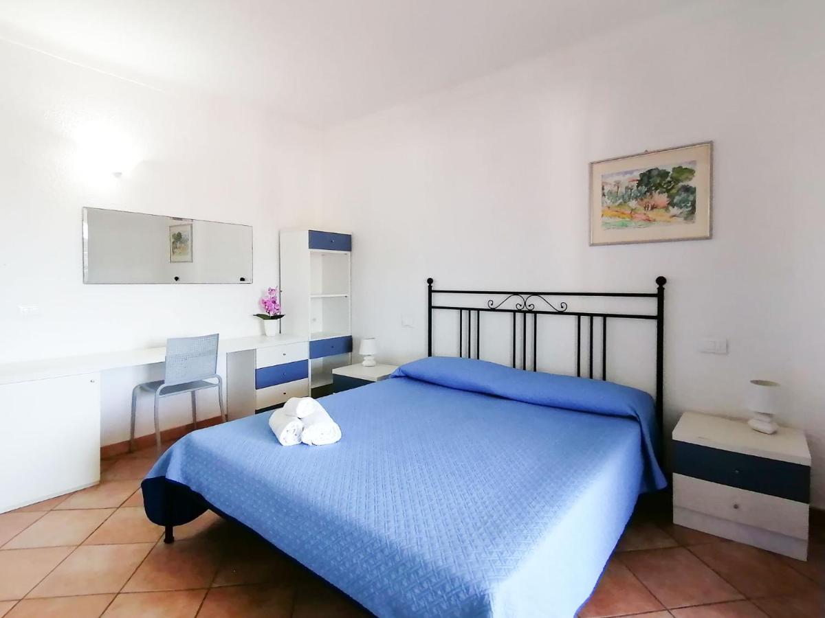 Vigna Marina Apartments Santa Teresa di Gallura Esterno foto